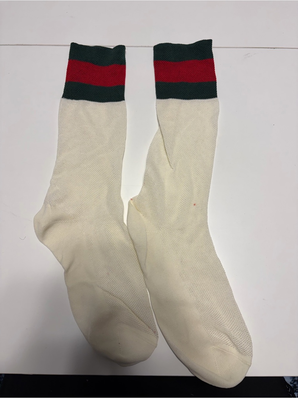 Authentic Gucci Cream Athletic Crew Socks with Green and Red Stripe